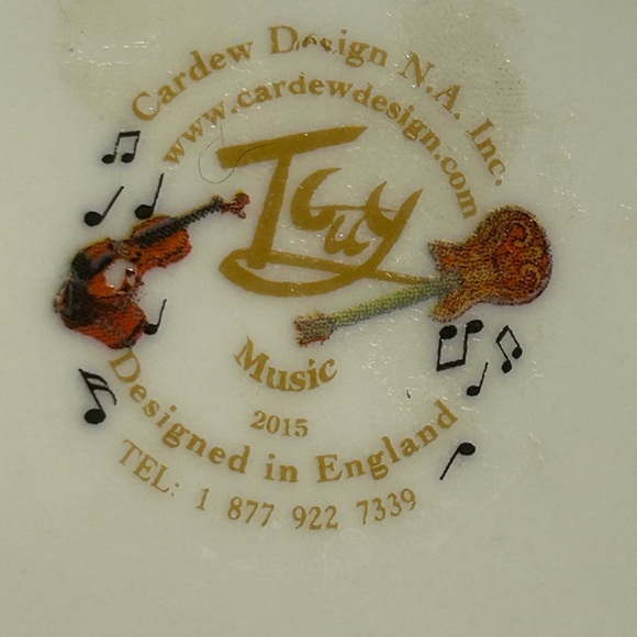 Cardew Design Musical Notes Ceramic Teapot - Picture 11 of 13